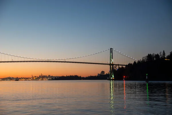 Obrázek Mostu Lví Brány Úsvitu Vancouver Canada — Stock fotografie