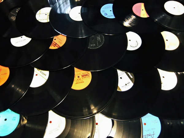 コラージュ ビニールレコード 懐かしい絵だ ヴィンテージの背景 — ストック写真