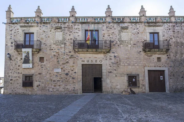 Caceres Hiszpania Października 2017 Pałac Wiatrowskaz Starego Miasta Caceres Hiszpania — Zdjęcie stockowe