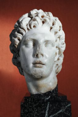 Sevilla, İspanya - 7 Temmuz 2018: Alexander Hadrian kural, Seville arkeolojik Müzesi, Endülüs, İspanya'dan harika portre