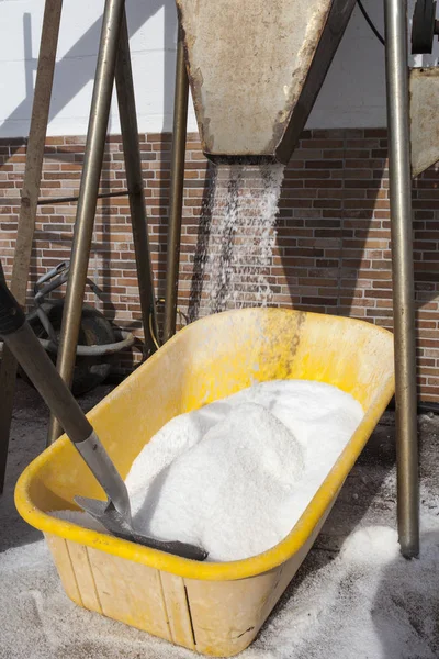 Isla Cristina Saltworks Huelva Espanha Máquina Enchimento — Fotografia de Stock