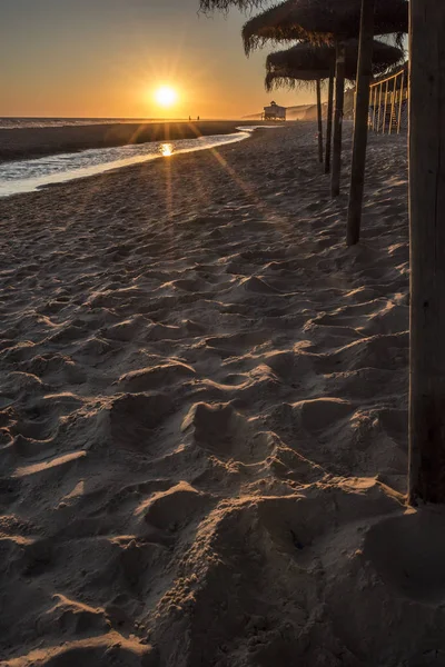 Zachód Słońca Krajobraz Hiszpańskim Wybrzeżu Plaży Costa Luz Pobrzeże Matalascañas — Zdjęcie stockowe
