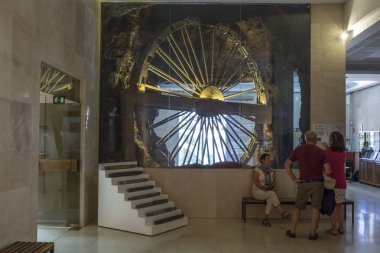 Huelva, İspanya - 02 Temmuz 2018: Roma Riotinto su çarkı il Müzesi ile ilgili bu madde, Endülüs, İspanya, mayın