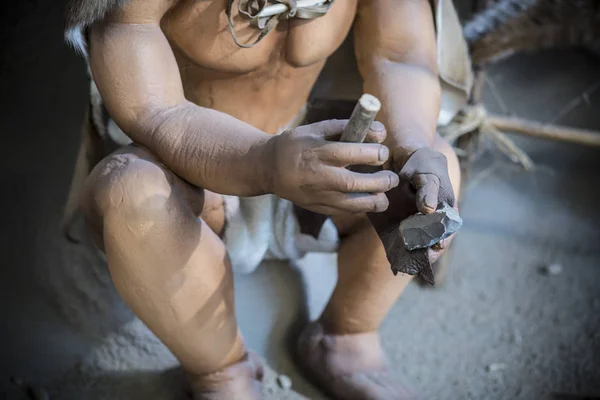 Jaen Spanje December 2017 Levensgrote Sculptuur Van Prehistorische Mens Maken — Stockfoto