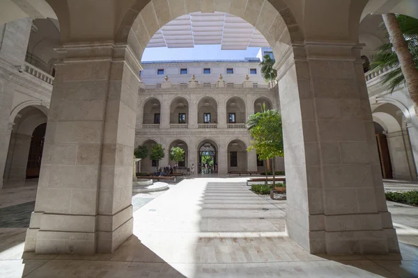 Малага Испания Сентября 2018 Palacio Aduana Central Porticoed Patio Malaga — стоковое фото