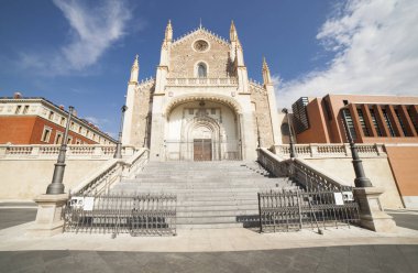 Madrid, İspanya - 12 Eylül 2018: Los Jeronimos kilise o St Jerome Royal, Madrid, İspanya