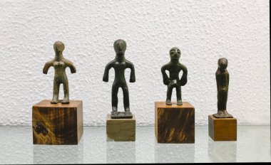 Sevilla, İspanya - 7 Temmuz 2018: Tunç adak İber Santuary, üzerinden 4 yüzyıl M.ö., Seville arkeolojik Müzesi, Endülüs, İspanya