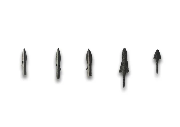 Cinco Puntas Flecha Primitivas Bronce Aislado Sobre Fondo Blanco —  Fotos de Stock