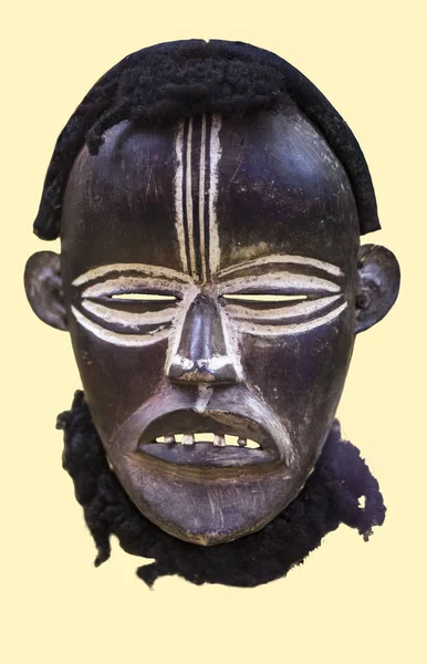 西班牙马德里 2018年12月18日 来自丹人的利比里亚非洲部落面具 国家人类学博物馆 — 图库照片