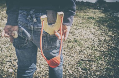 3 yaşından küçük çocuk ahşap sapan çekim