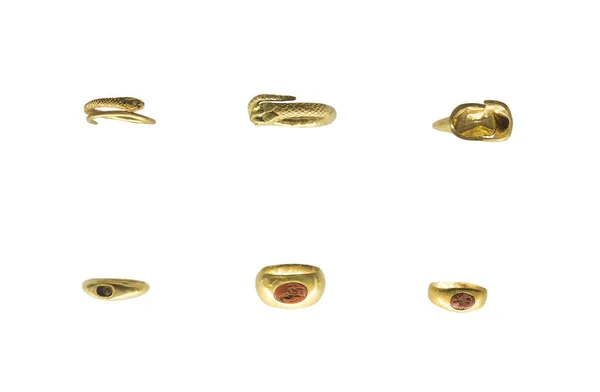 Roman Gold rings. Particularly important to roman women because — Stock Photo, Image