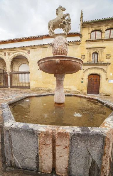 Potro Fountain, Cordoba, Spanien — Stockfoto