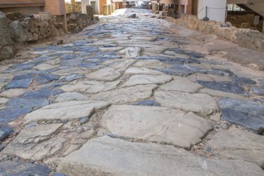 Antik Roma yol kaldırım