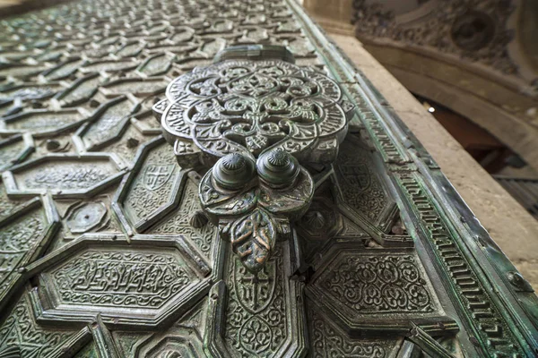 Doorknocker w: Great Mosque of Cordoba, Andaluzja, Południowa Hiszpania — Zdjęcie stockowe