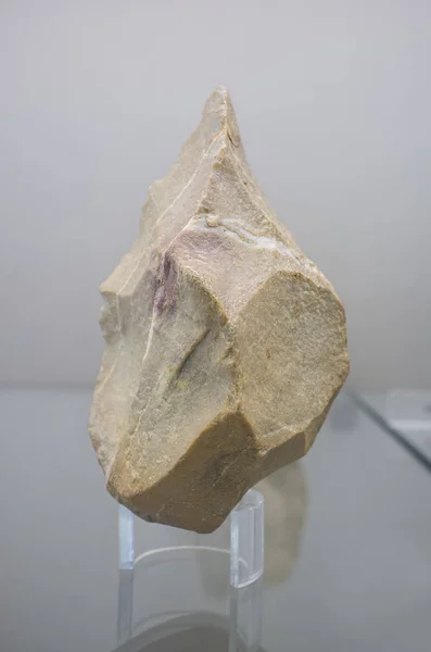 Badajoz Hiszpania Lipca 2019 Trihedral Dorzecza Guadiany Narzędzie Acheulean Kamień — Zdjęcie stockowe