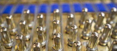 Kuyruklu piyano gümüş mandal