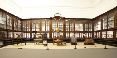 Coimbra Üniversitesi Bilim Müzesi. Elektrik makineleri