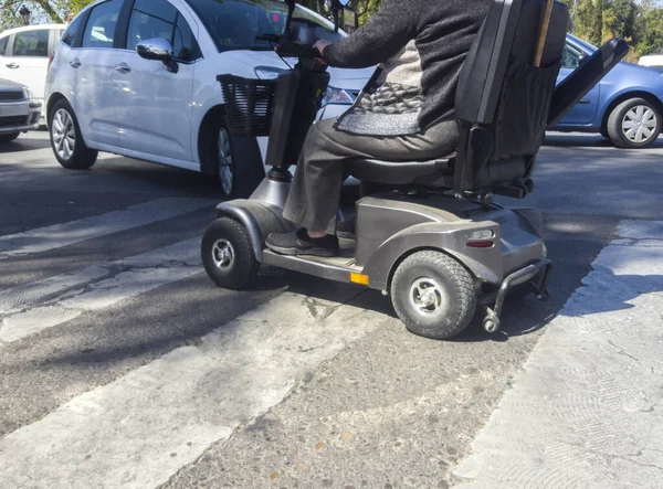 Gebrek aan respect voor het concept "mobiliteitsvoertuigen" — Stockfoto