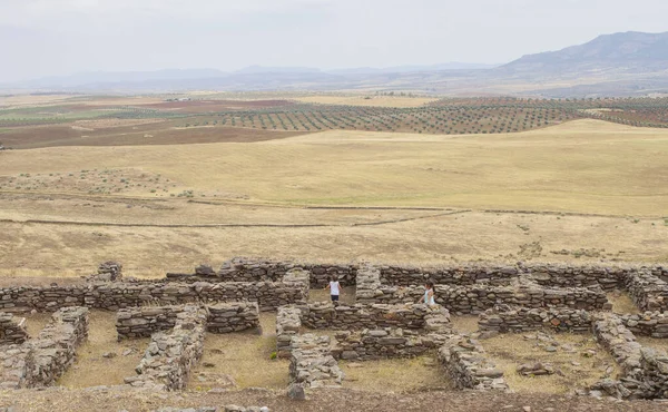 Kinder Besuchen Die Archäologische Stätte Hornachuelos Extremadura Spanien — Stockfoto