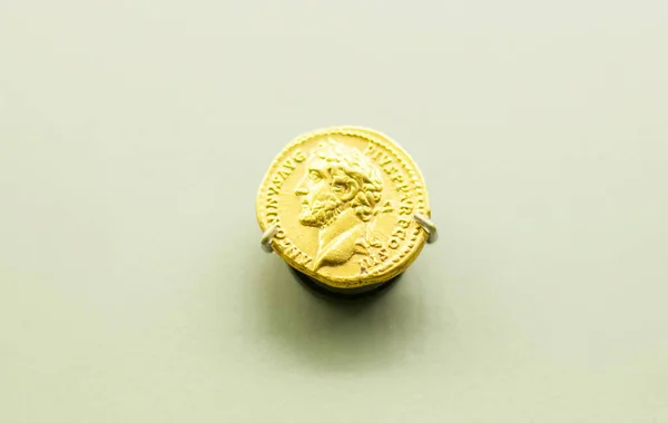 Merida Hiszpania Sierpnia 2018 Hadrian Roman Emperor Złota Moneta Narodowe — Zdjęcie stockowe