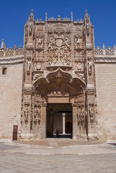 Valladolid Spanje Juli 2020 Colegio San Gregorio Hoofdgevel Isabelline Stijl — Stockfoto