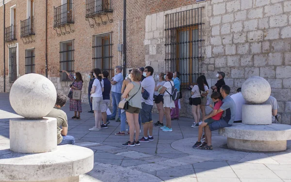 Valladolid Spanje Juli 2020 Een Groep Onbekende Toeristen Met Een — Stockfoto