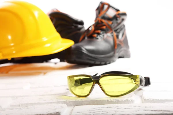 Brillen Voor Het Werk Met Een Gele Harde Muts Laarzen — Stockfoto
