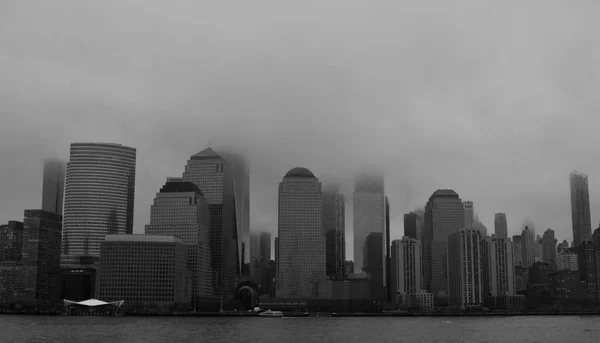 Les Gratte Ciel Manhattan Cachés Dans Brouillard — Photo