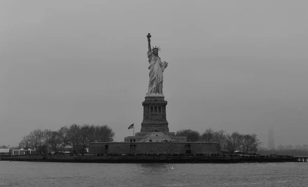 Het Vrijheidsbeeld New York — Stockfoto