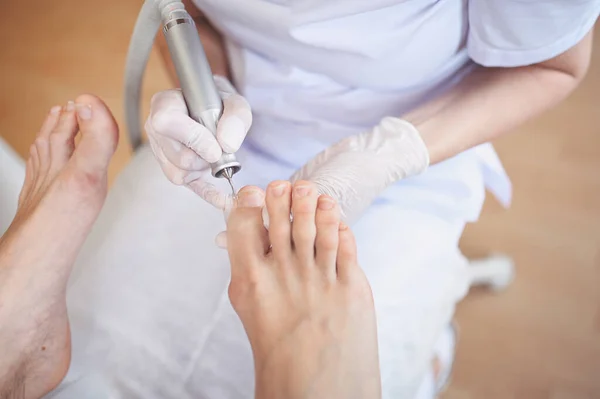 Sprzęt Medyczny Pedicure Aparaturą Wiercenia Paznokci Pacjent Pedicure Pediatrą Kręgarzem — Zdjęcie stockowe