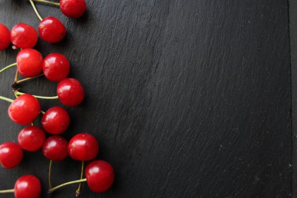 Background Eating Berries Cherries Cherries Scattered Right Left Bottom Black — Stock Photo, Image