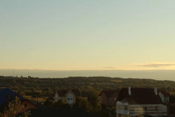 Widok Wieś Lub Miasto Wysokości Wieczorem Zachodzie Słońca Zdjęcie Pocztówki — Zdjęcie stockowe