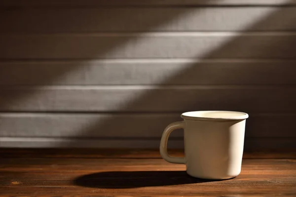 Eski Ahşap Arka Planda Kahve Fincanı — Stok fotoğraf