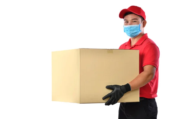 Feliz Jovem Homem Entrega Asiática Uniforme Vermelho Máscara Facial Médica — Fotografia de Stock