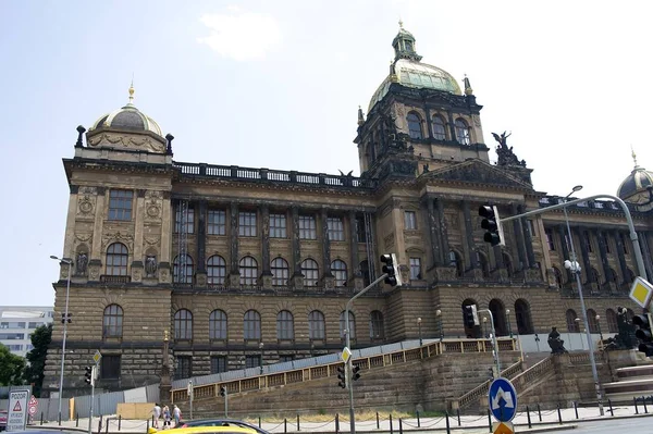 Nationalmuseum in Prag — Stockfoto
