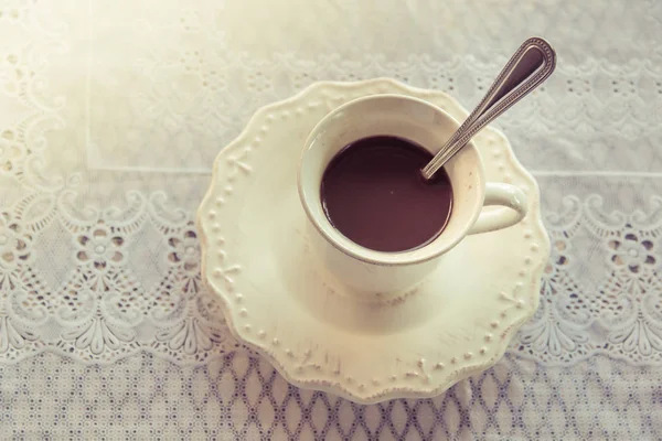 White Cup Hot Coffee Break Time Morning Table Beautiful Patterned — Stock Photo, Image