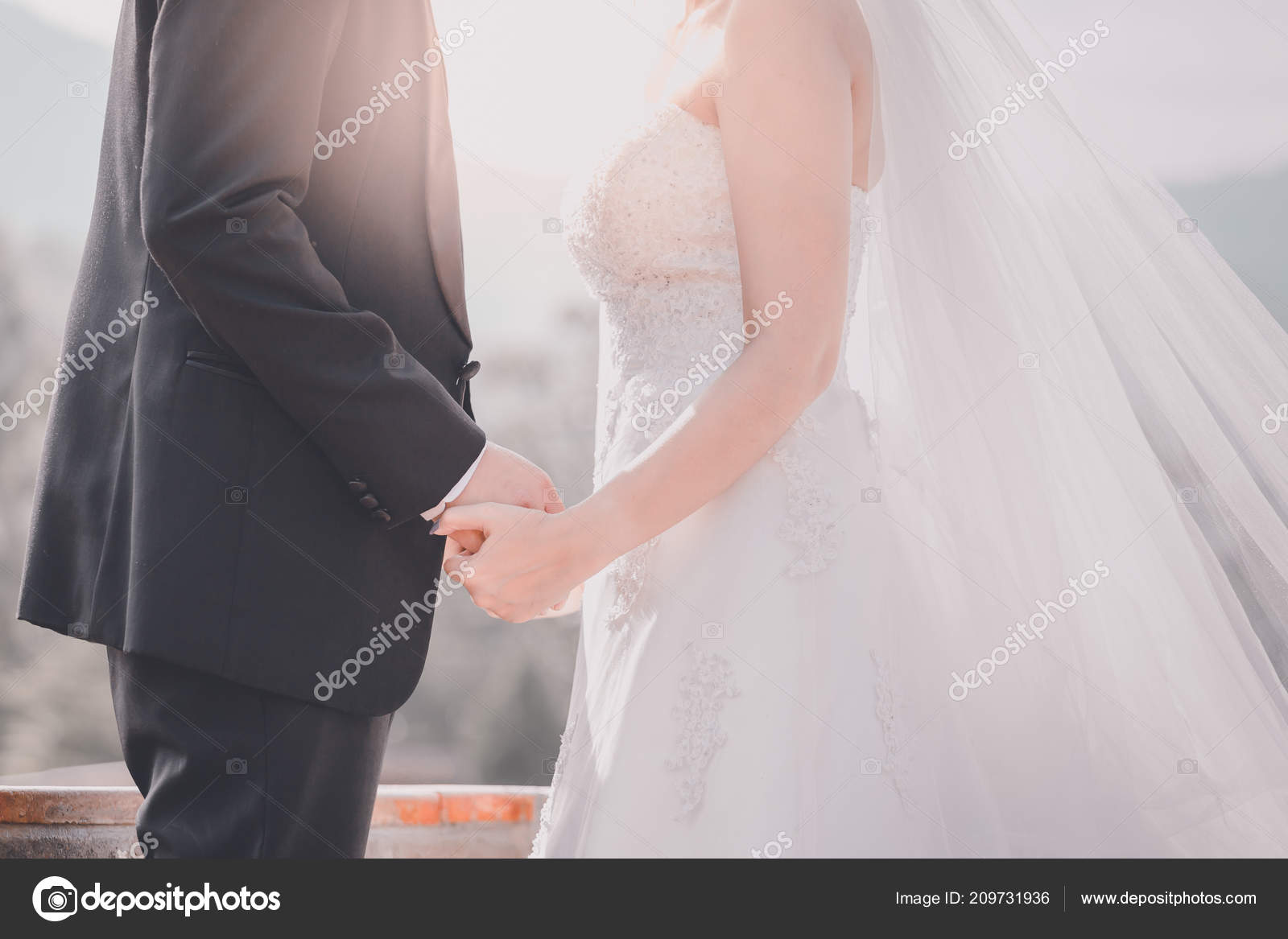 Bride Groom Hand Hand Love Warmth Wedding Ceremony Stock Photo Image By C Kaewphoto