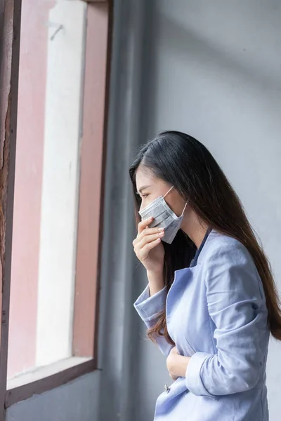 Mulheres Que Têm Tosse Estão Doentes Com Uma Infecção Por — Fotografia de Stock