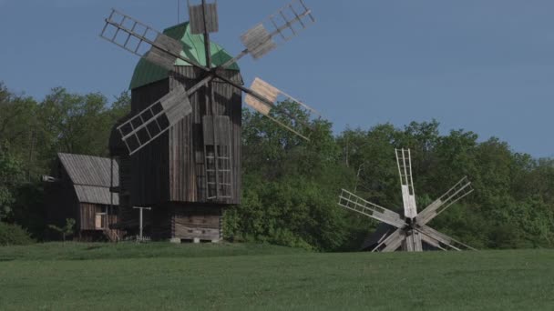 Moinho Vento Campo Civilização Antiga Edifícios Vila Casa Feita Madeira — Vídeo de Stock