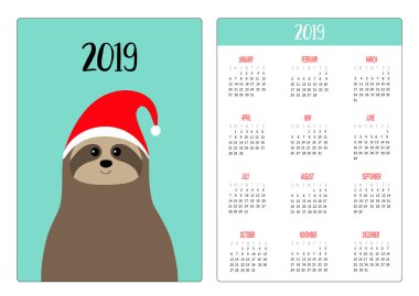 Şirin tembel hayvan baş yüz. Kırmızı Santa şapka. Basit cep Takvim düzeni 2019 yeni yıl. Haftası Pazar günü başlar. Çizgi film karakteri. Dikey yönlendirme. Düz tasarım. Mavi renkli vektör çizim