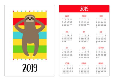 Havlu üzerinde şirin tembel hayvan. Basit cep Takvim düzeni 2019 yeni yıl. Haftası Pazar günü başlar. Çizgi film karakteri. Dikey yönlendirme. Düz tasarım. Sarı arka plan. Vektör çizim