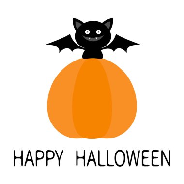 Yarasa büyük balkabağının üzerinde oturuyor. Cadılar Bayramınız Kutlu Olsun. Açık kanatları, kulakları ile Sevimli karikatür kawaii bebek karakteri. Siyah siluet. Orman hayvanı. Düz tasarım. Beyaz arka plan. Tebrik kartı.