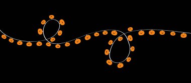 Cadılar Bayramı balkabağı ışığı seti. Parlayan bir çelenk şablonu. Güzel çizgi film suratı. Tatil şenliği dekorasyonu. Turuncu ipli peri ışıkları. Düz dizayn. Siyah arka plan. İzole edilmiş. Vektör illüstrasyonu