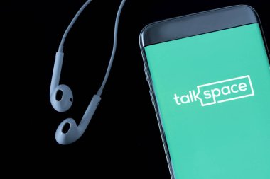 Talkspace uygulamasının akıllı telefondaki görüntüsü