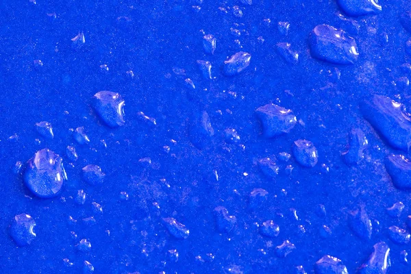 파란색 타일에 물방울 — 스톡 사진