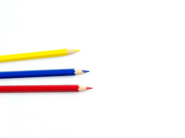 Vícebarevné Tužky Volným Místem Pro Text Bílém Pozadí Barevné Tužky — Stock fotografie