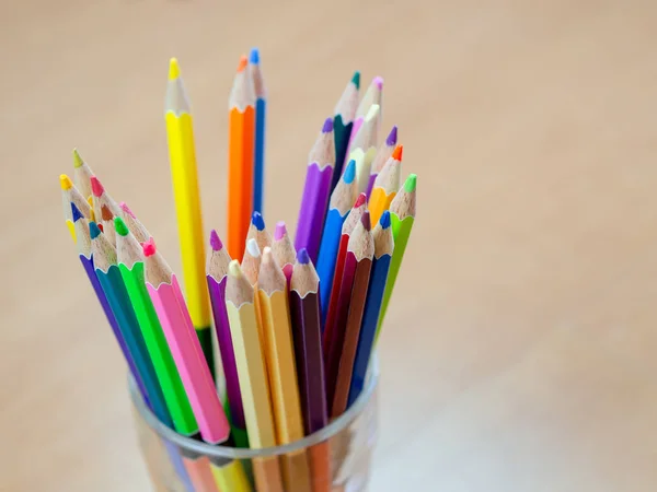 Lápices Color Está Vaso Suelo Madera — Foto de Stock