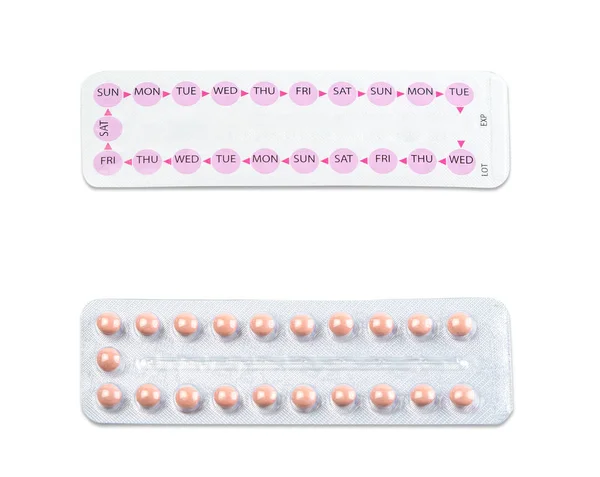 白い背景に避妊薬 前後避妊薬 ホルモンの丸薬 避妊薬 女性の経口避妊 妊娠の概念を計画します 避妊薬と現実的な水疱 — ストック写真