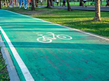 Vachirabenjatas Park'ta yeşil bisiklet yolu (Rot Fai Park), Bicyc