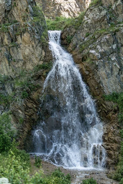 Prachtige Waterval Kaukasus Bij Elbrus — Stockfoto